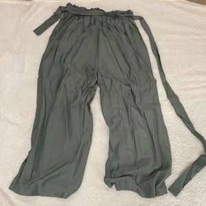 BRAND NEW never been worn before🚨Shein Belt baggy pants Size: XL